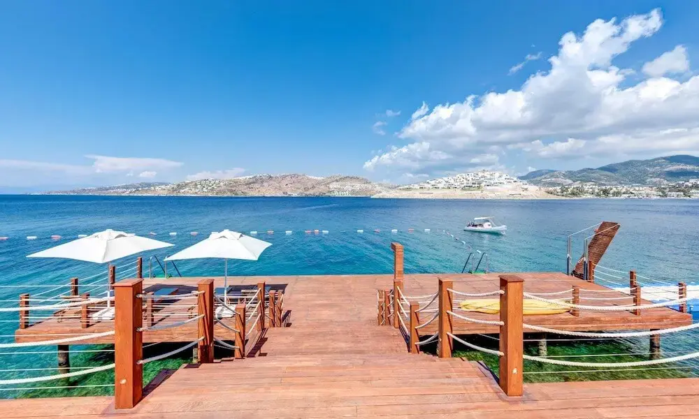 Water jetty